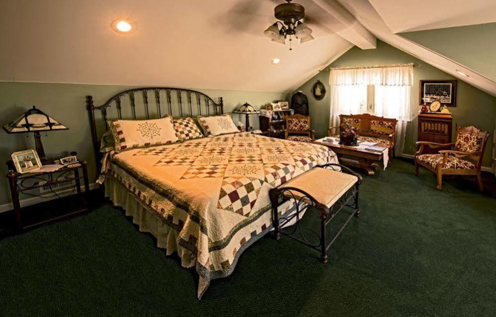 Rocky Point Ranch, Montana Panzió Eddy Kültér fotó